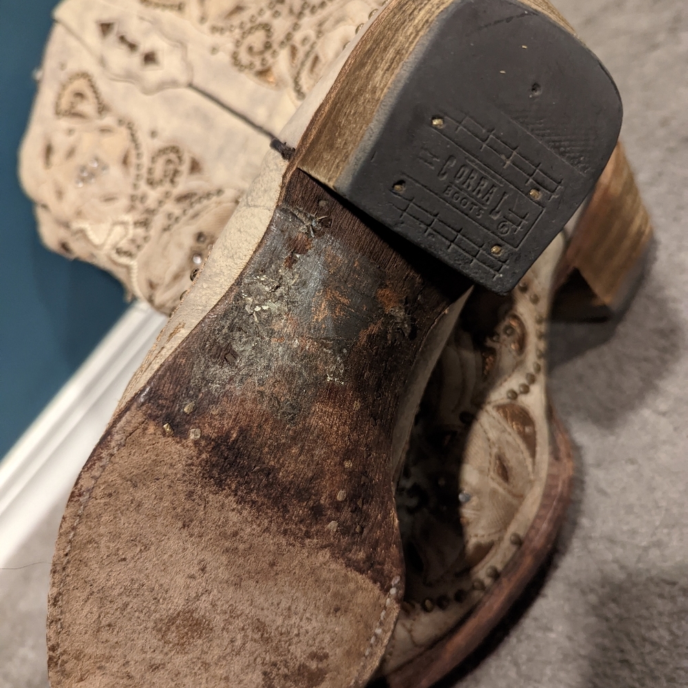 Women's Corral Boots - Picture 3 of 4